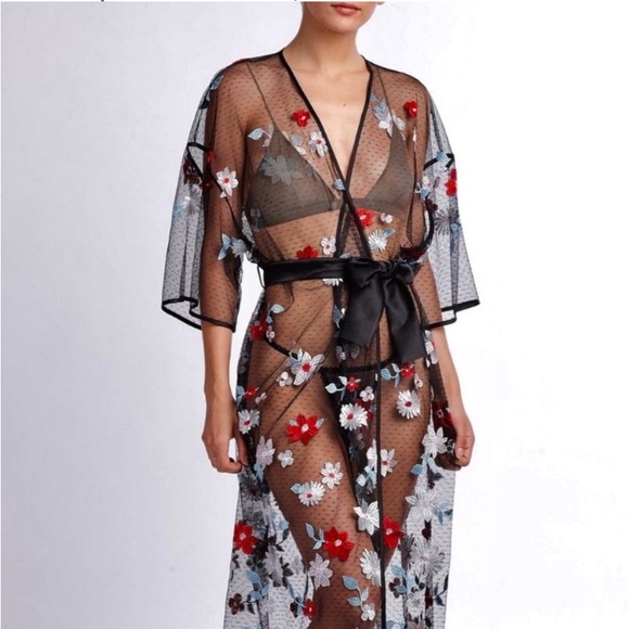 🪞wrap tie robe 3D embroidered flowers